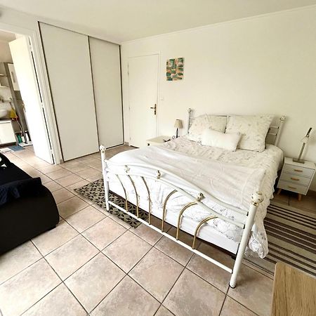 Chambre Avec Vue La Roche-Chalais Exterior foto